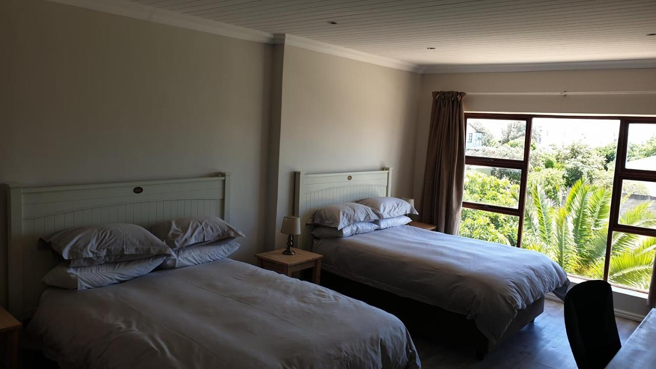 Stonehouse On Main Hotel Struisbaai Room photo