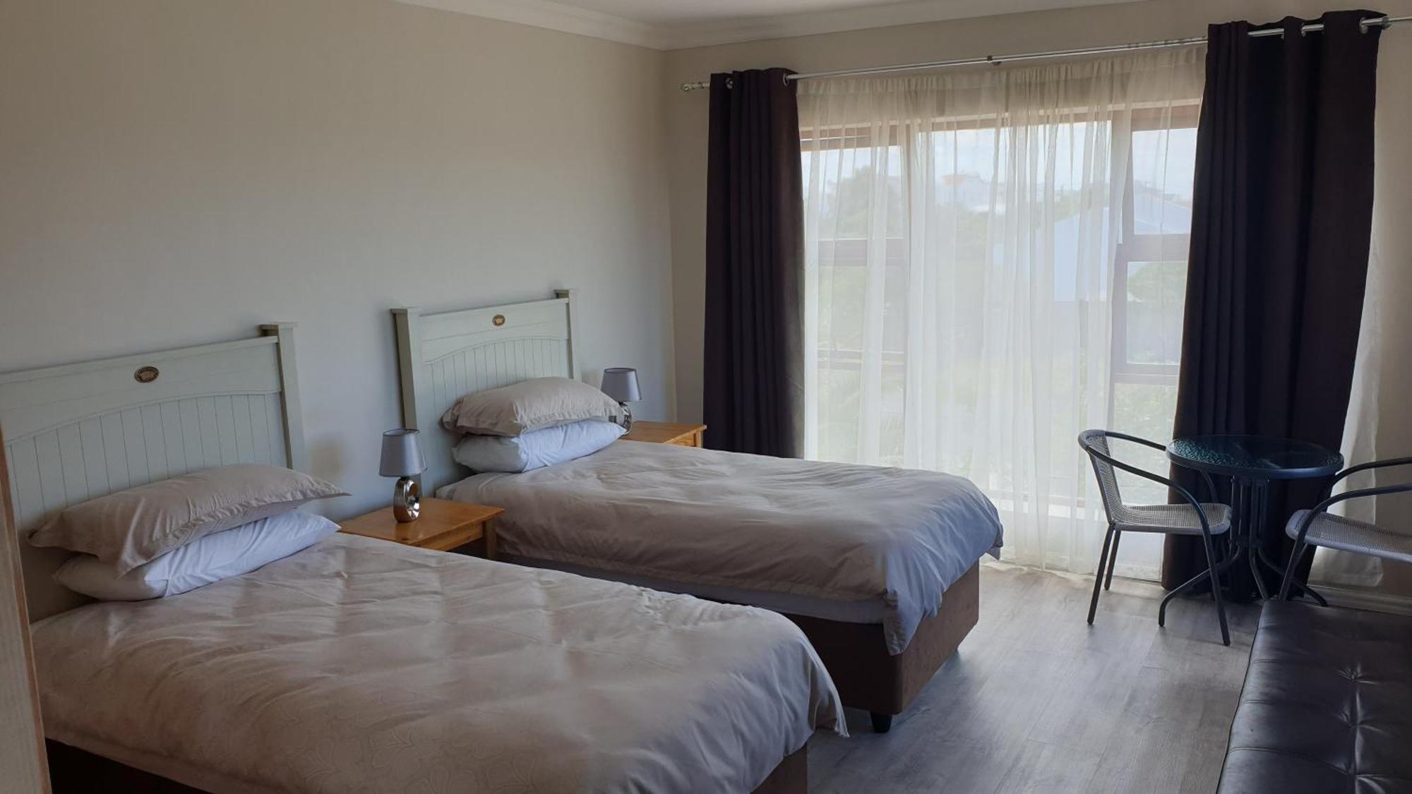 Stonehouse On Main Hotel Struisbaai Room photo