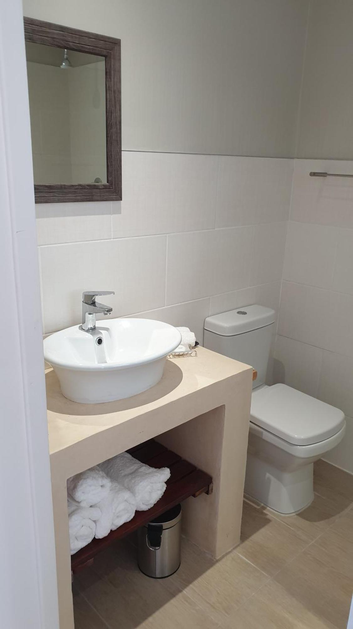 Stonehouse On Main Hotel Struisbaai Room photo
